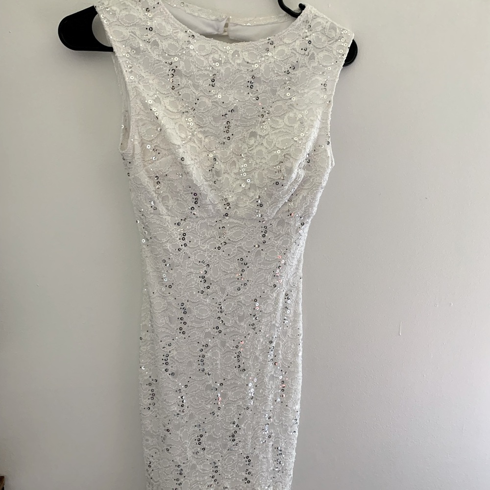 NWT gorgeous floor length white dress for homecoming prom wedding